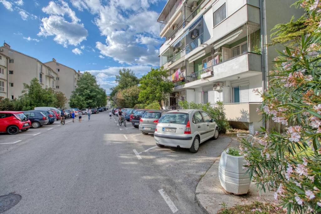 Apartment Milos Kotor Zewnętrze zdjęcie